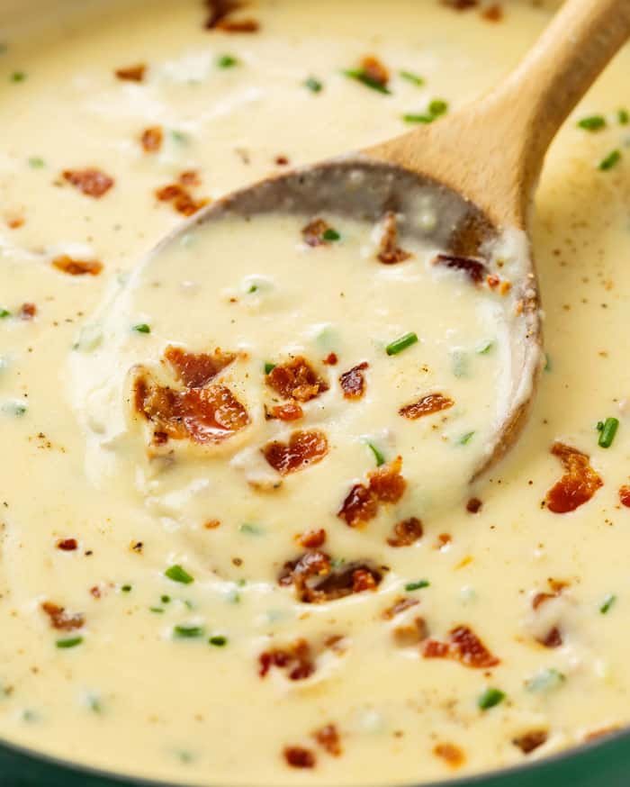 Loaded Potato Soup with Bacon and Cheddar for a Cozy Dinner
